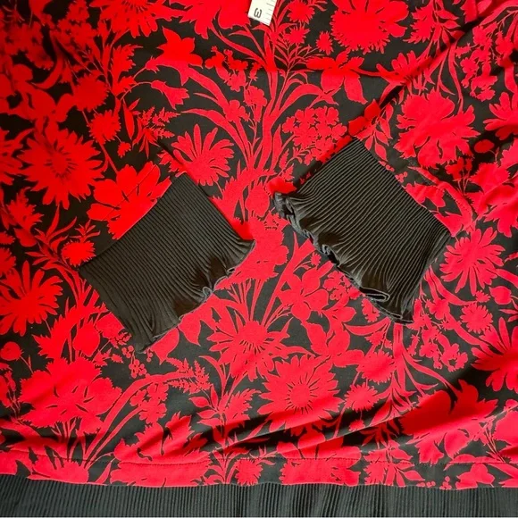 Michael Kors Women's Red And Black Floral Raspberry Tunic Top XL - Picture 5 of 11